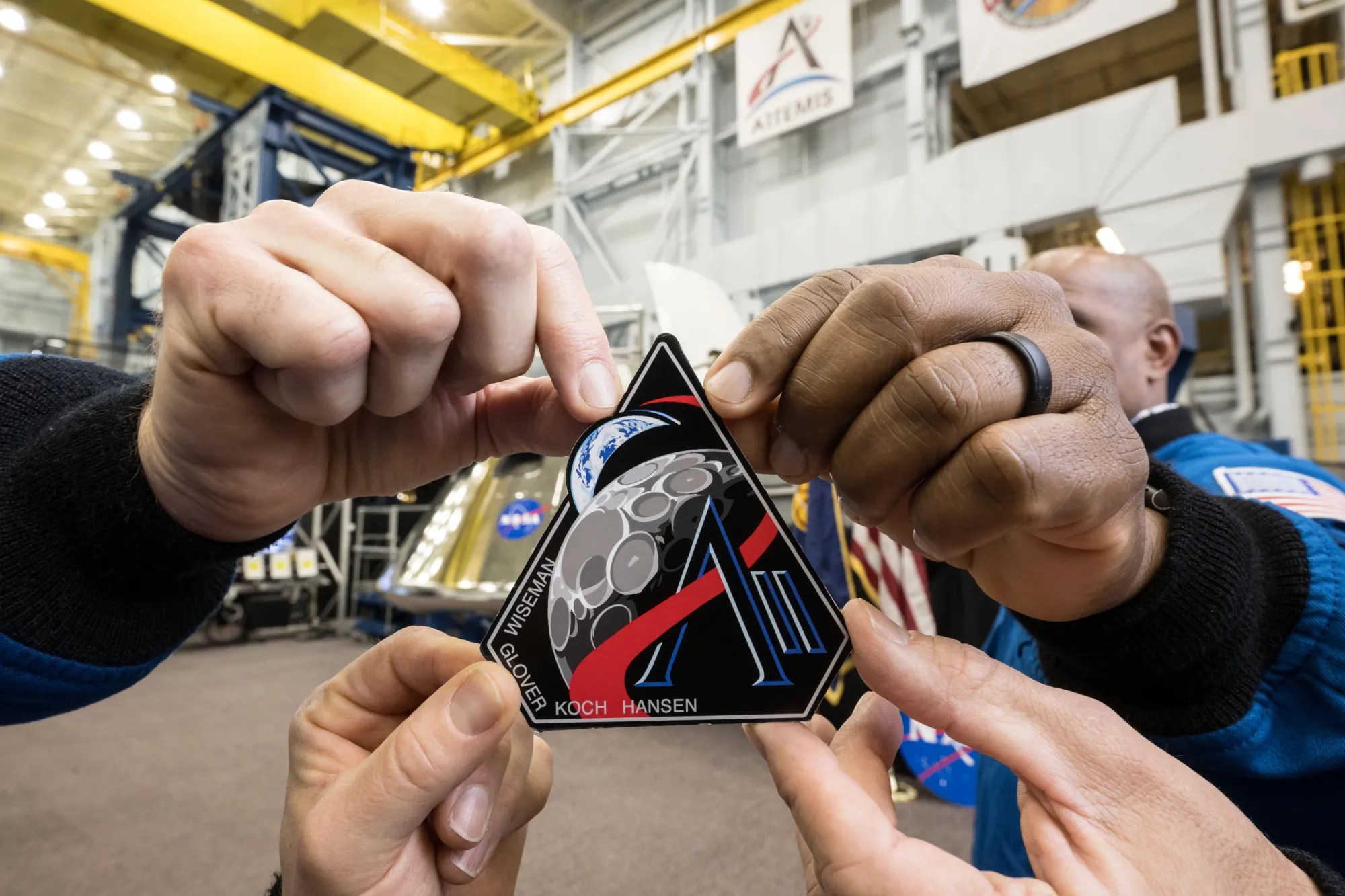 The Artemis II Mission Has a Patch – Our Awesome Universe